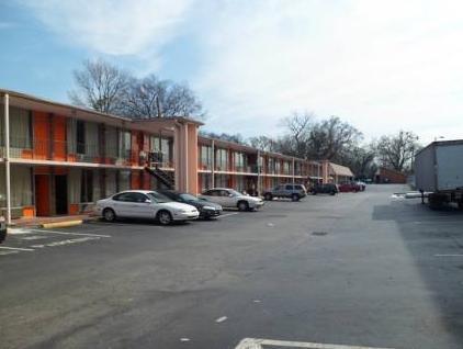 College Inn Spartanburg Exterior photo